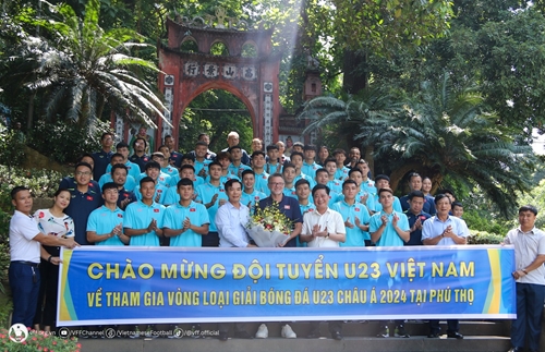 U23 Việt Nam dâng hương tưởng niệm các Vua Hùng trước ngày đấu giải châu Á